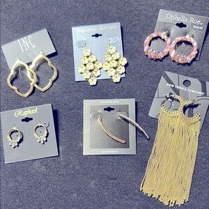 Gold Quatrefoil and Floral Earrings Collection